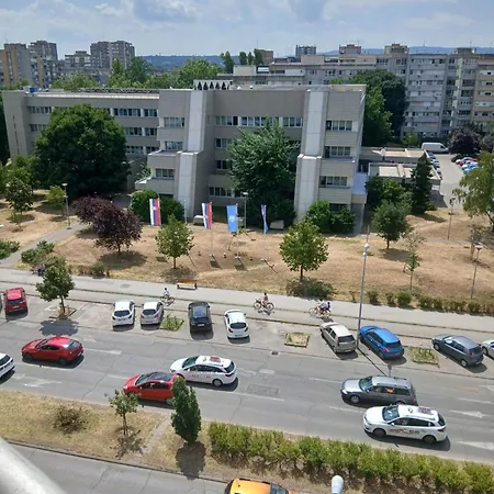 Dejana Ns - Stan Na Dan - Free Street Parking Appartamento