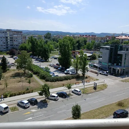 Dejana Ns - Stan Na Dan - Free Street Parking Apartment Novi Sad