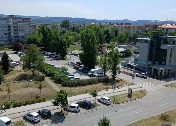 Dejana Ns - Stan Na Dan - Free Street Parking شقة نوفي ساد